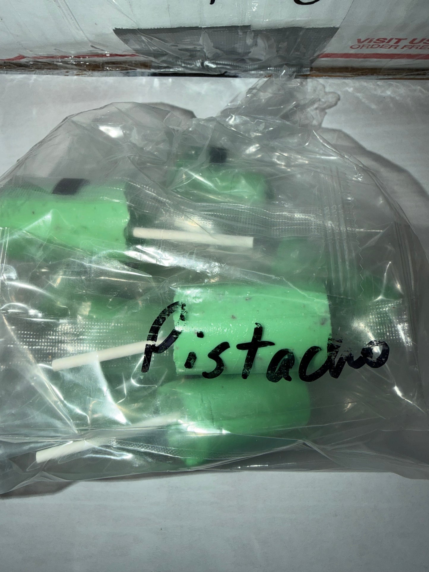 PILONES HECHO MANO PISTACHIO 10CT