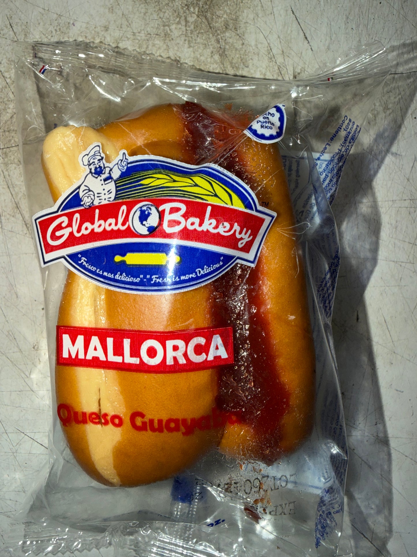GLOBAL BAKERY MALLORCA QUESO Y GUAVA